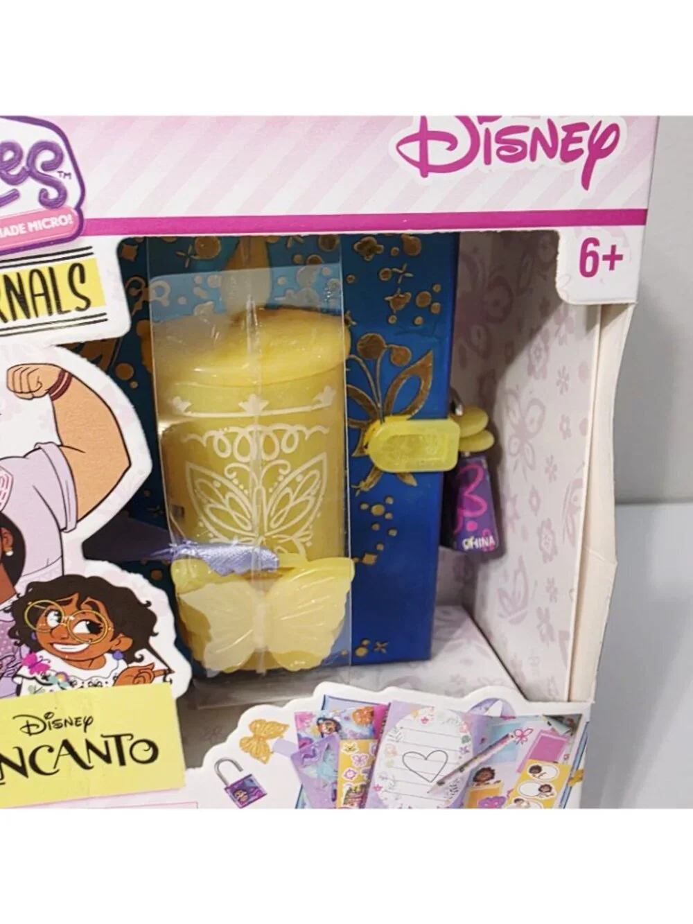 Real Littles Disney ENCANTO Movie Mini Journal Surprises Bookmark Lock Key